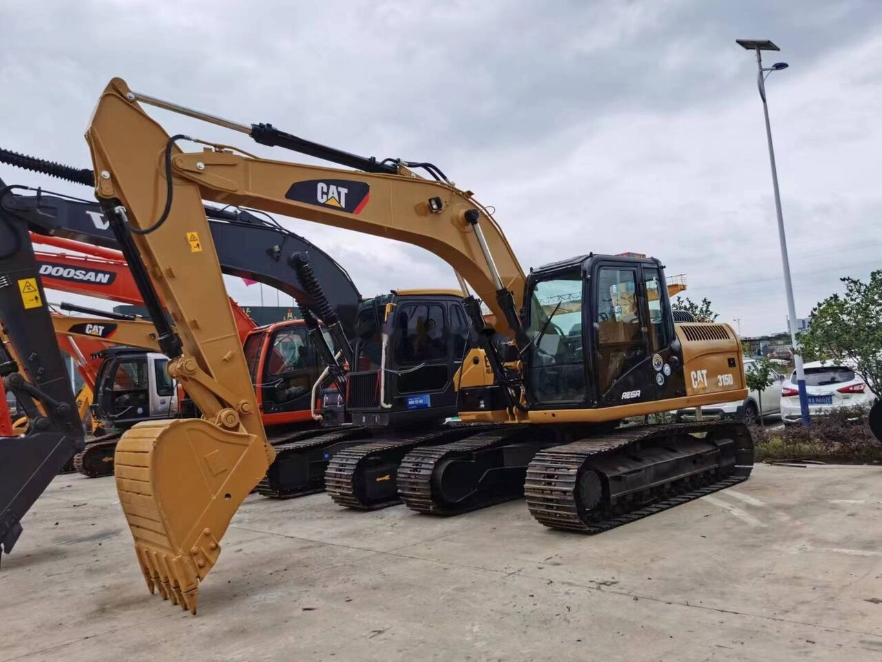 Caterpillar 315D - Pelle sur chenille: photos 2 Caterpillar 315D - Pelle sur chenille: photos 2