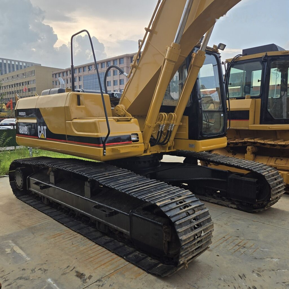 Caterpillar 320BL - Pelle sur chenille: photos 5 Caterpillar 320BL - Pelle sur chenille: photos 5
