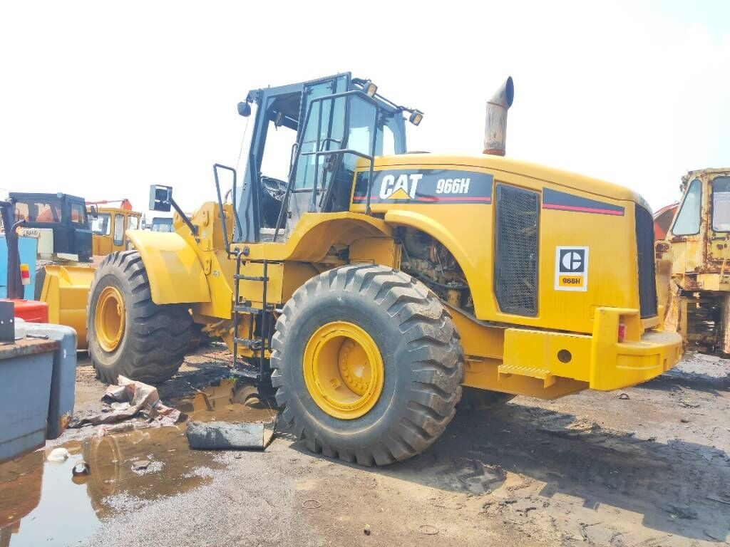 Caterpillar 966 H - Chargeuse sur pneus: photos 3 Caterpillar 966 H - Chargeuse sur pneus: photos 3