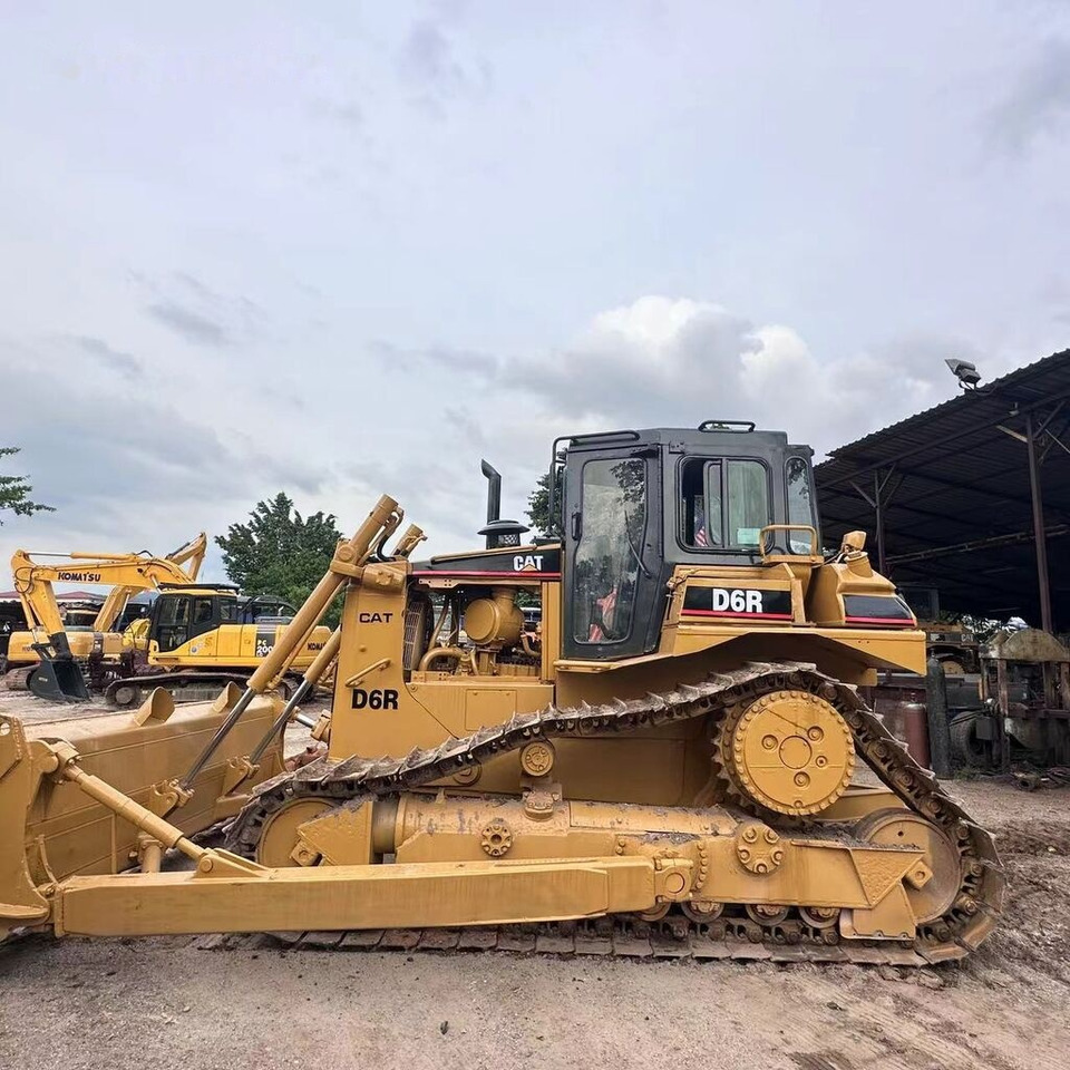 Caterpillar D 6 R - Bulldozer: photos 1 Caterpillar D 6 R - Bulldozer: photos 1