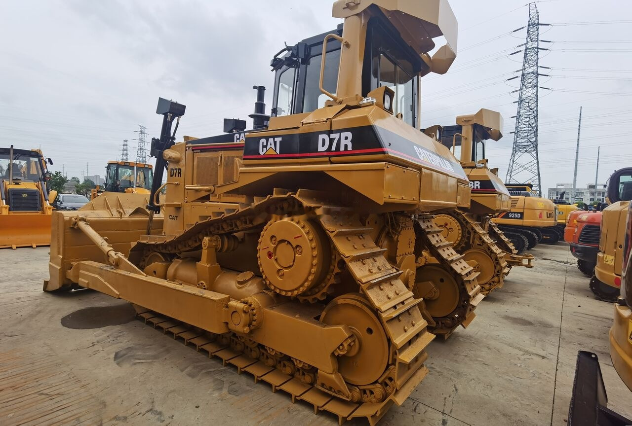 Caterpillar D7R - Bulldozer: photos 2 Caterpillar D7R - Bulldozer: photos 2