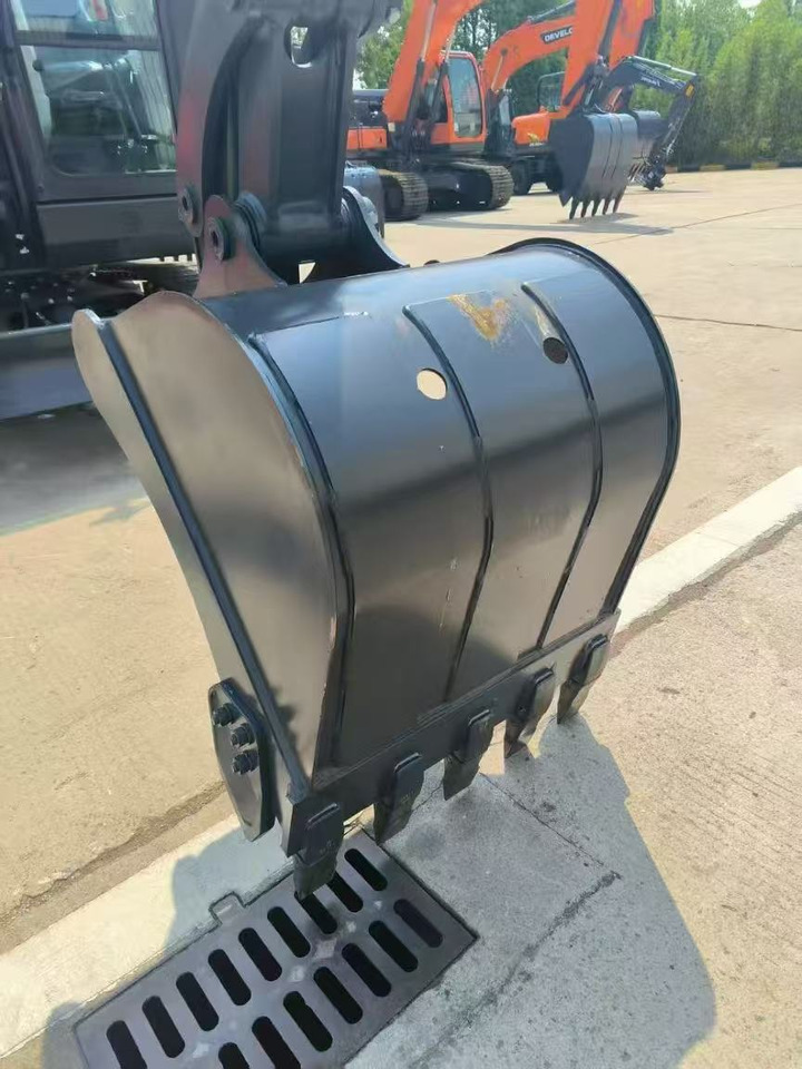 DOOSAN DX60D - Mini pelle: photos 5 DOOSAN DX60D - Mini pelle: photos 5
