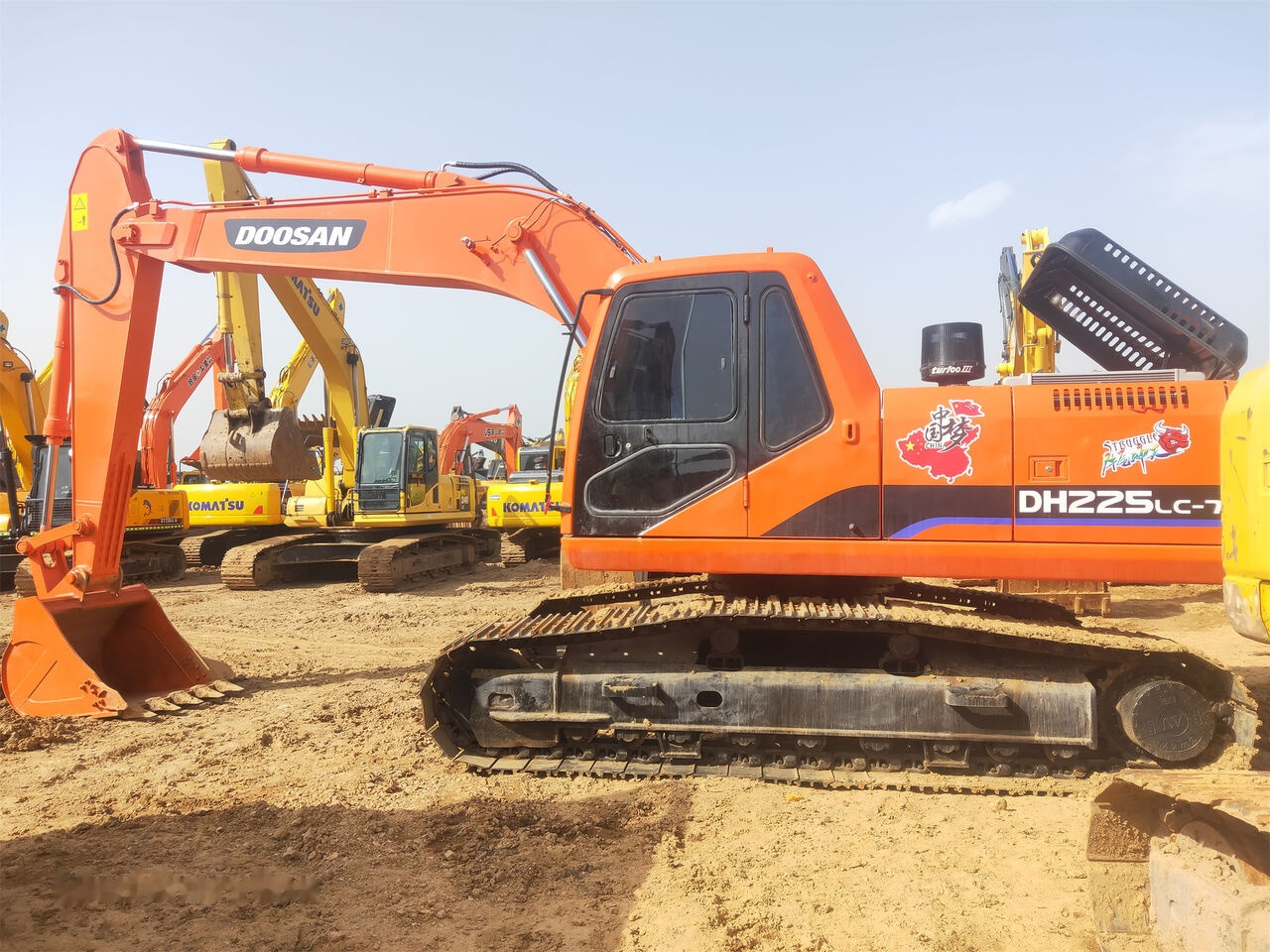 Doosan DH225LC-7 - Pelle sur chenille: photos 4 Doosan DH225LC-7 - Pelle sur chenille: photos 4