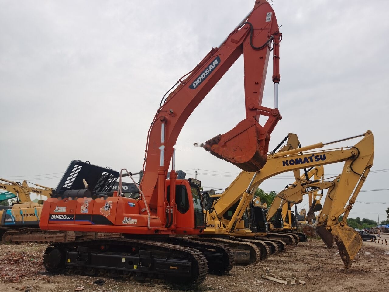 Doosan DH420-7 - Pelle sur chenille: photos 1 Doosan DH420-7 - Pelle sur chenille: photos 1