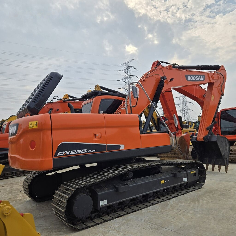 Doosan DX225LC - Pelle sur chenille: photos 3 Doosan DX225LC - Pelle sur chenille: photos 3