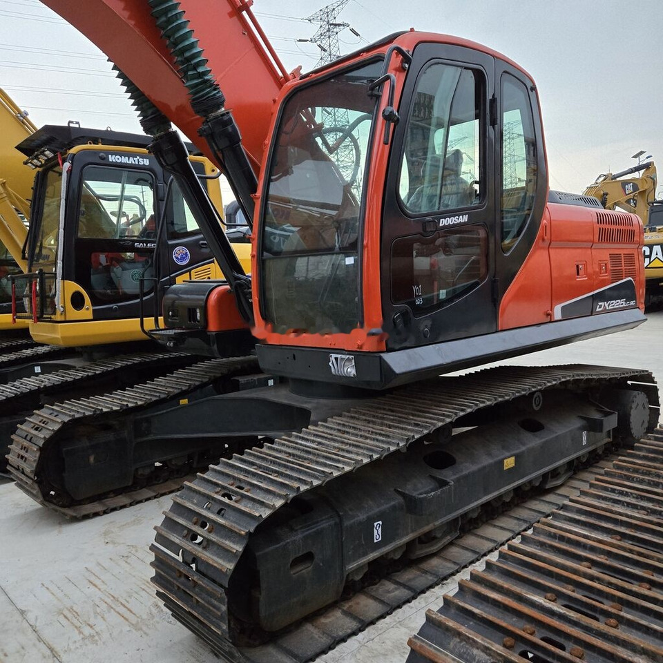 Doosan DX225LC - Pelle sur chenille: photos 5 Doosan DX225LC - Pelle sur chenille: photos 5