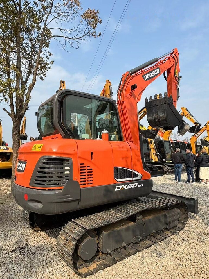 Doosan DX60 - Mini pelle: photos 1 Doosan DX60 - Mini pelle: photos 1
