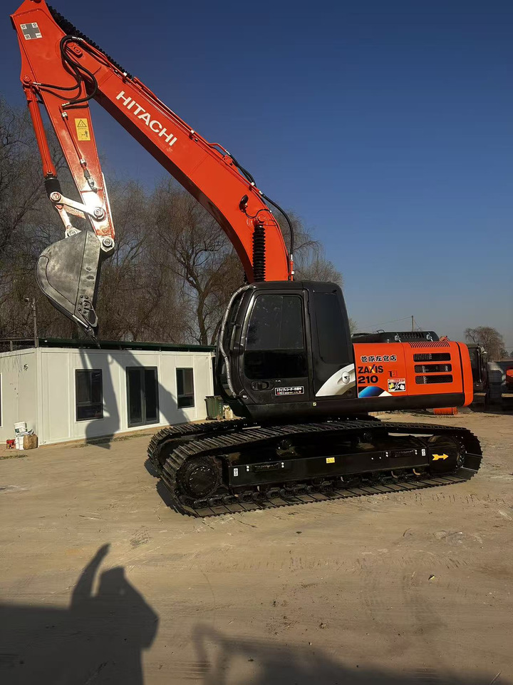 HITACHI ZX210 - Pelle: photos 3 HITACHI ZX210 - Pelle: photos 3
