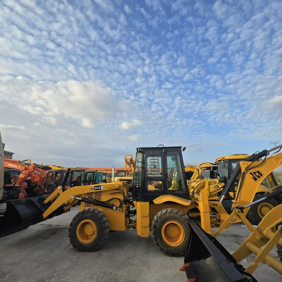JCB 3CX - Tractopelle: photos 5 JCB 3CX - Tractopelle: photos 5