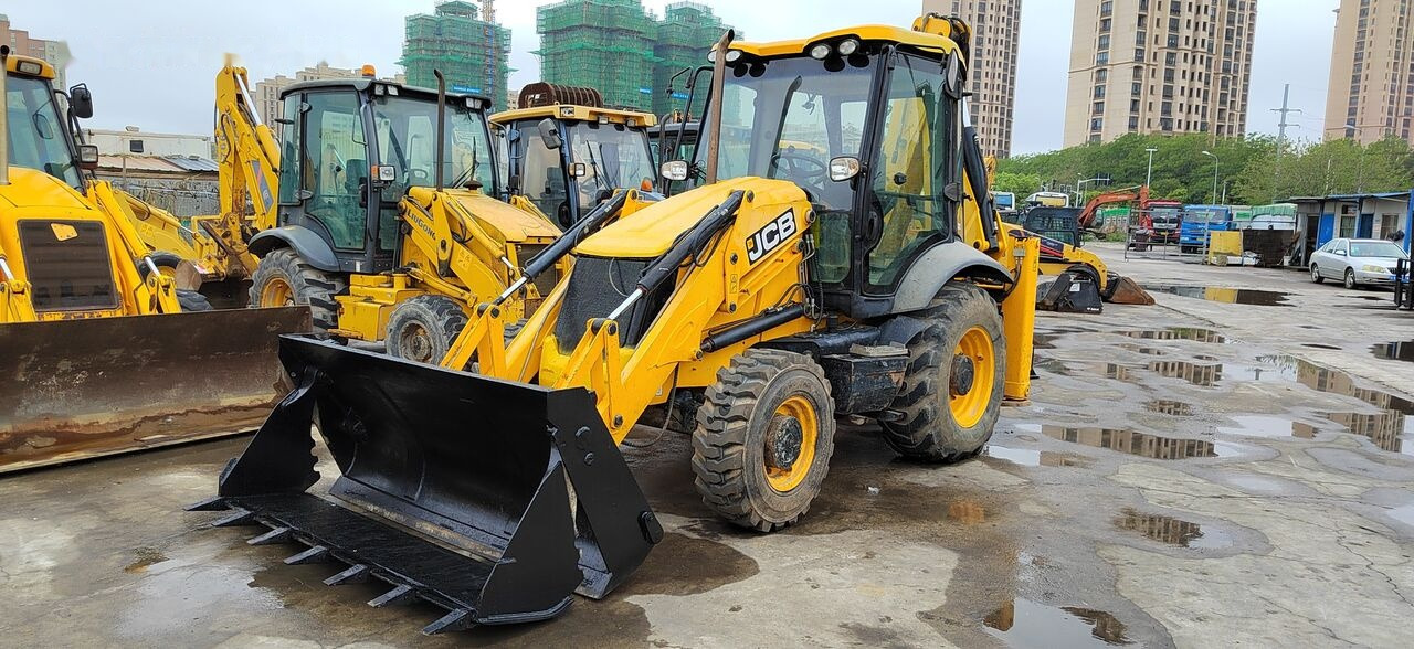 JCB 3CX - Tractopelle: photos 4 JCB 3CX - Tractopelle: photos 4