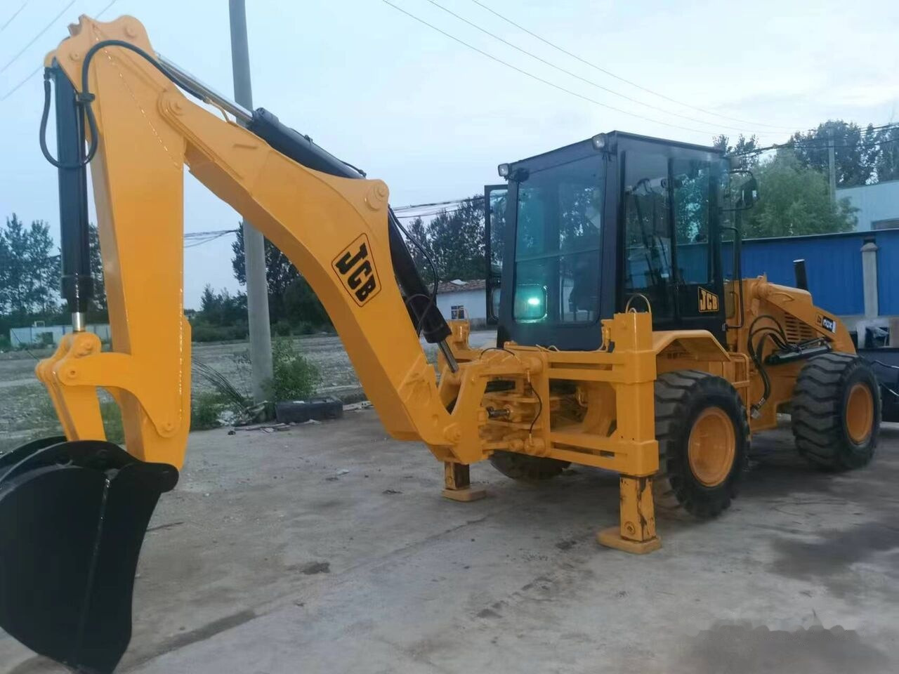 JCB 3CX - Tractopelle: photos 2 JCB 3CX - Tractopelle: photos 2