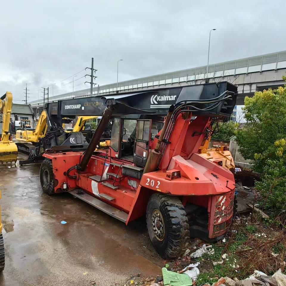 KALMAR DRF450-60S5 - Chariot tout terrain: photos 1 KALMAR DRF450-60S5 - Chariot tout terrain: photos 1