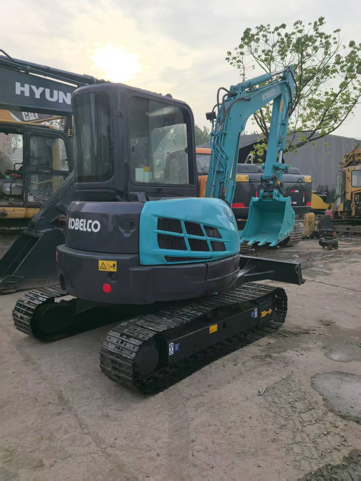 Mini pelle KOBELCO SK55SR: photos 9