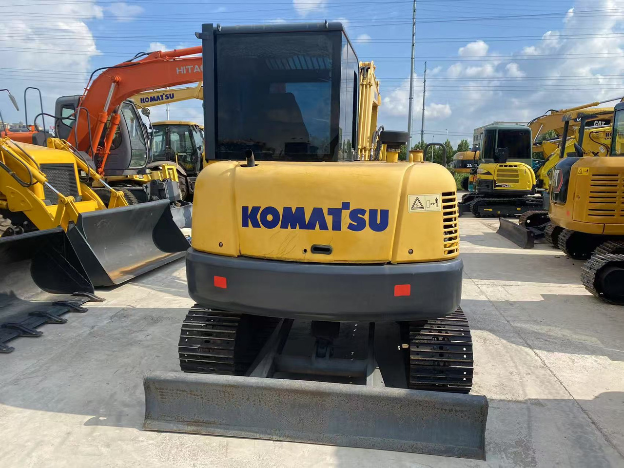 Mini pelle KOMATSU PC56-7: photos 7