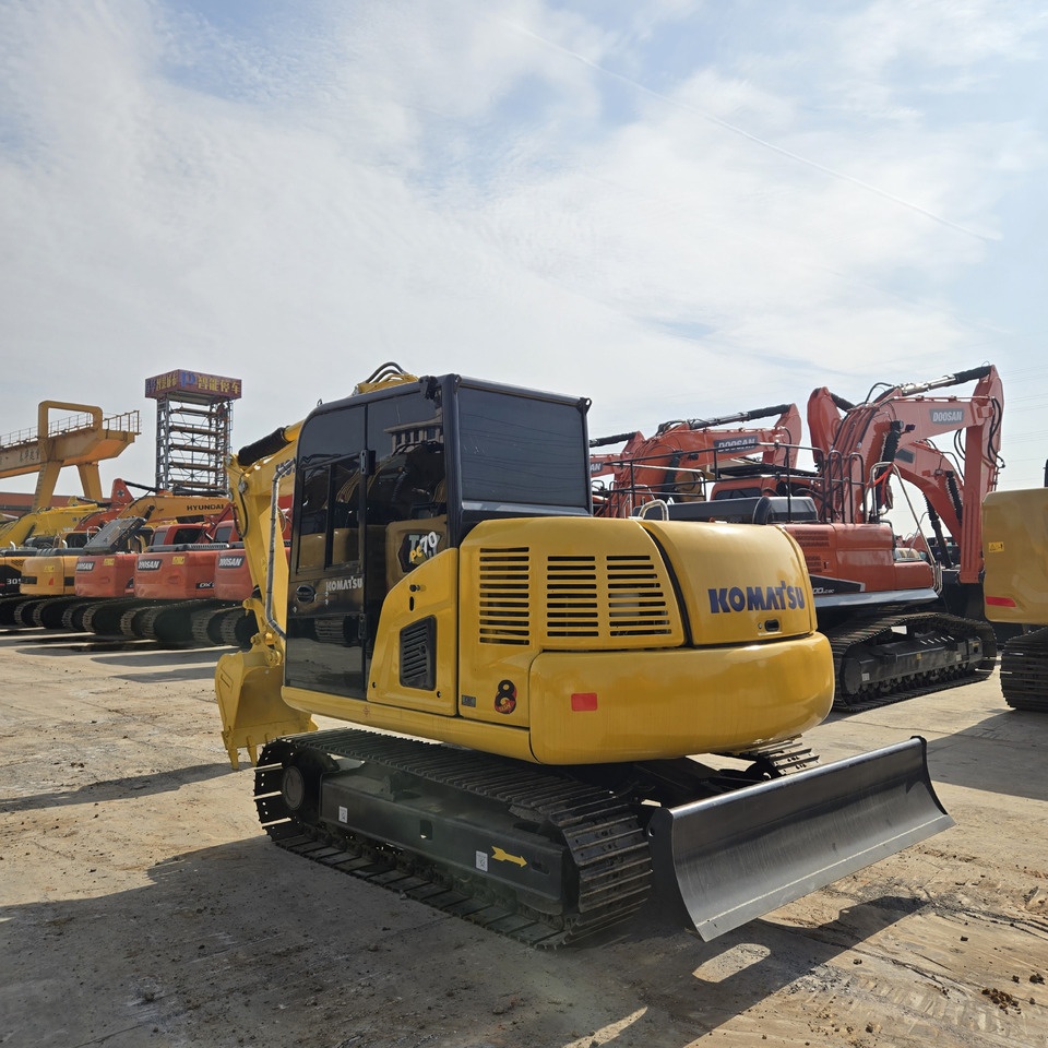 KOMATSU PC70-8 - Mini pelle: photos 5 KOMATSU PC70-8 - Mini pelle: photos 5