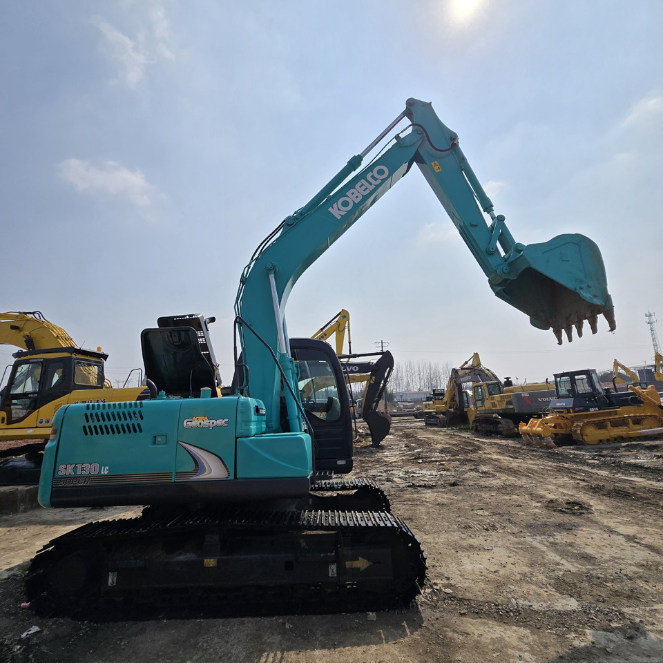 Kobelco SK130-8 - Pelle sur chenille: photos 1 Kobelco SK130-8 - Pelle sur chenille: photos 1