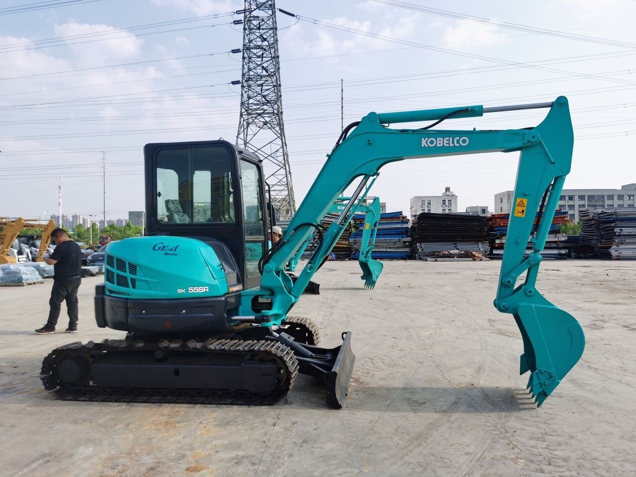Kobelco SK55SR - Mini pelle: photos 1 Kobelco SK55SR - Mini pelle: photos 1