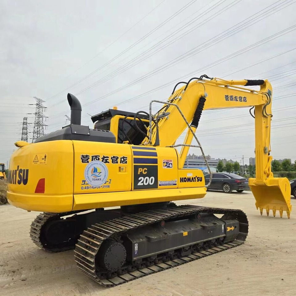 Komatsu PC200-8 - Pelle sur chenille: photos 2 Komatsu PC200-8 - Pelle sur chenille: photos 2