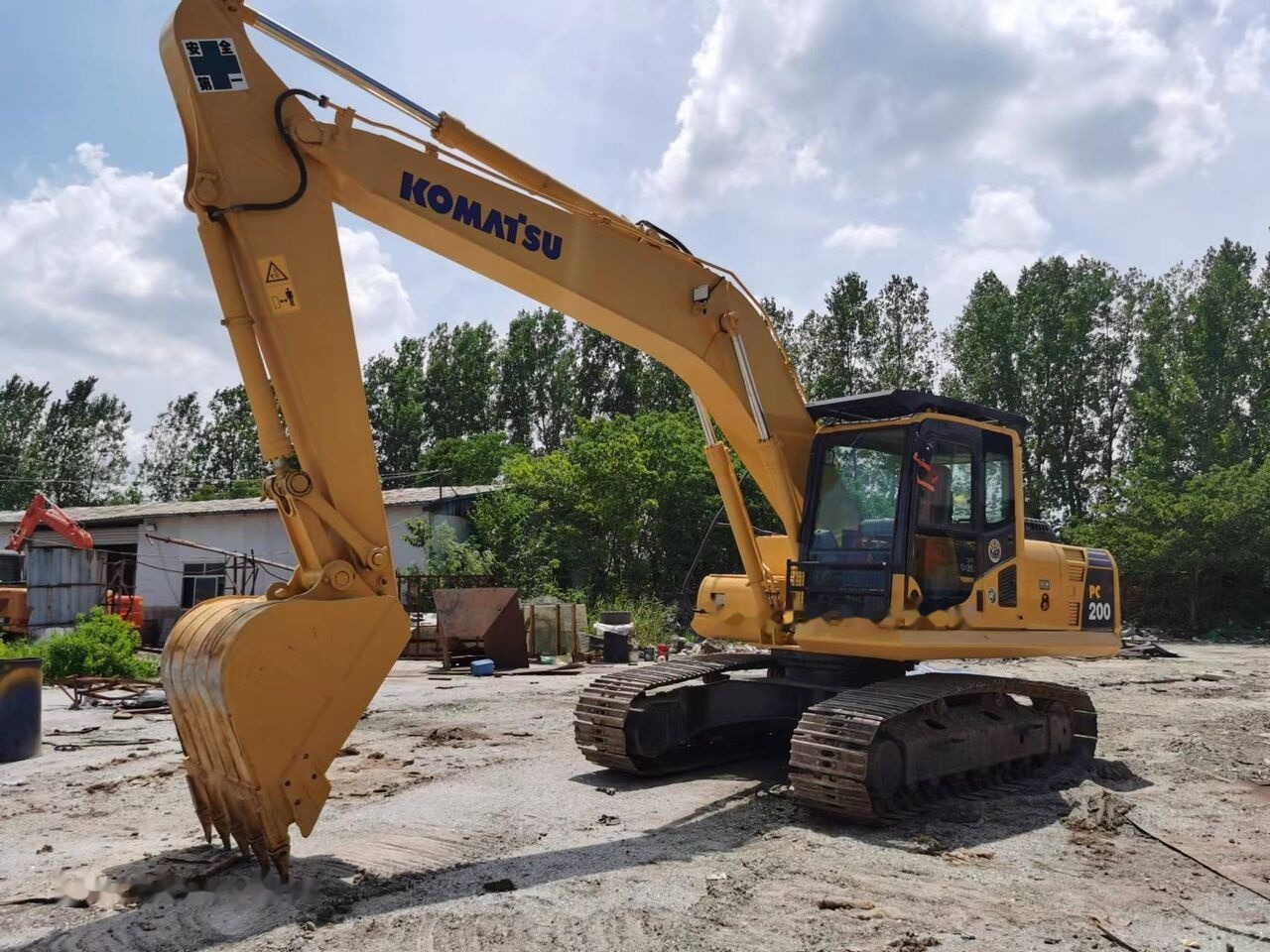 Komatsu PC200 - Pelle sur chenille: photos 1 Komatsu PC200 - Pelle sur chenille: photos 1