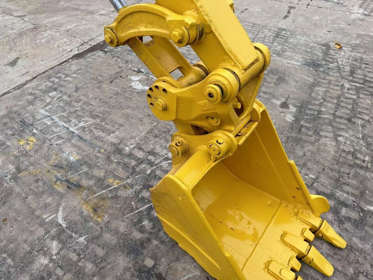 Komatsu PC35 - Mini pelle: photos 4 Komatsu PC35 - Mini pelle: photos 4