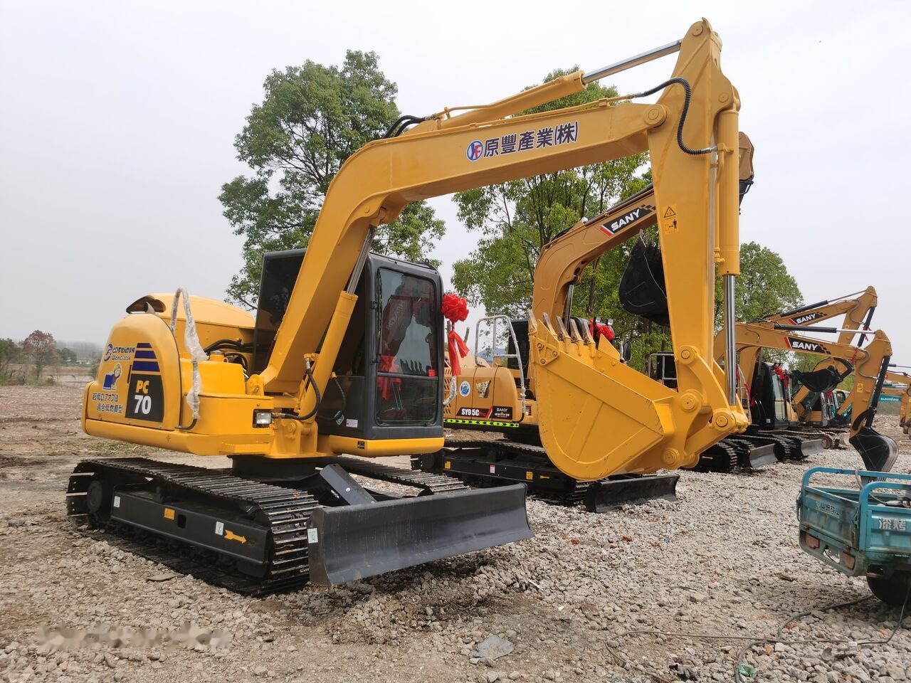 Mini pelle Komatsu PC70-8: photos 7