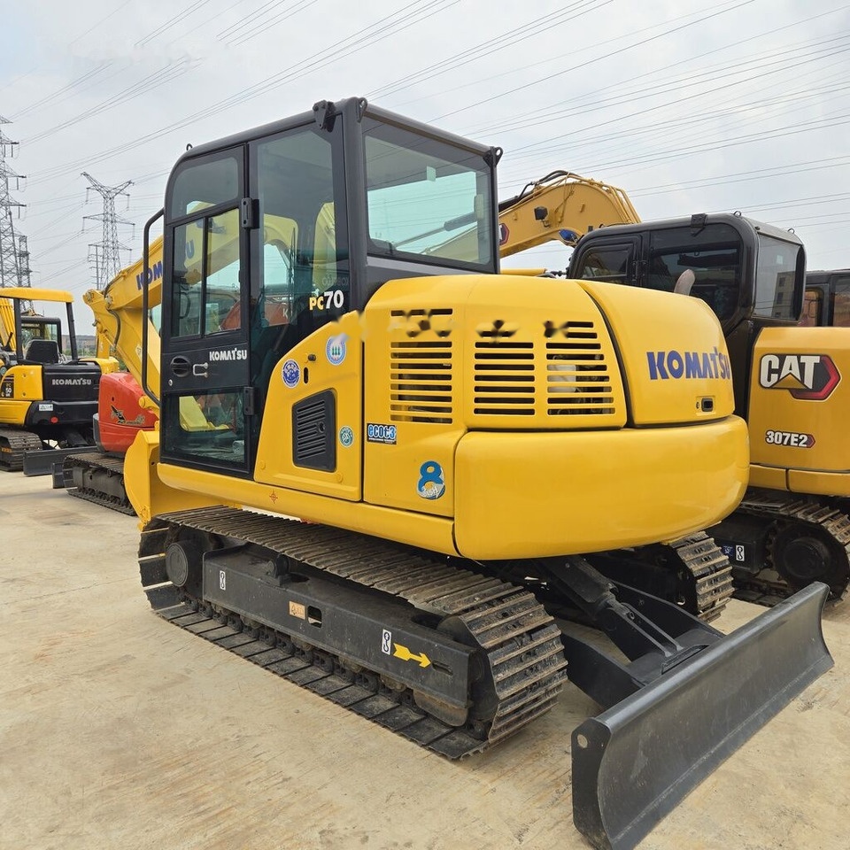 Komatsu PC70-8 - Mini pelle: photos 2 Komatsu PC70-8 - Mini pelle: photos 2