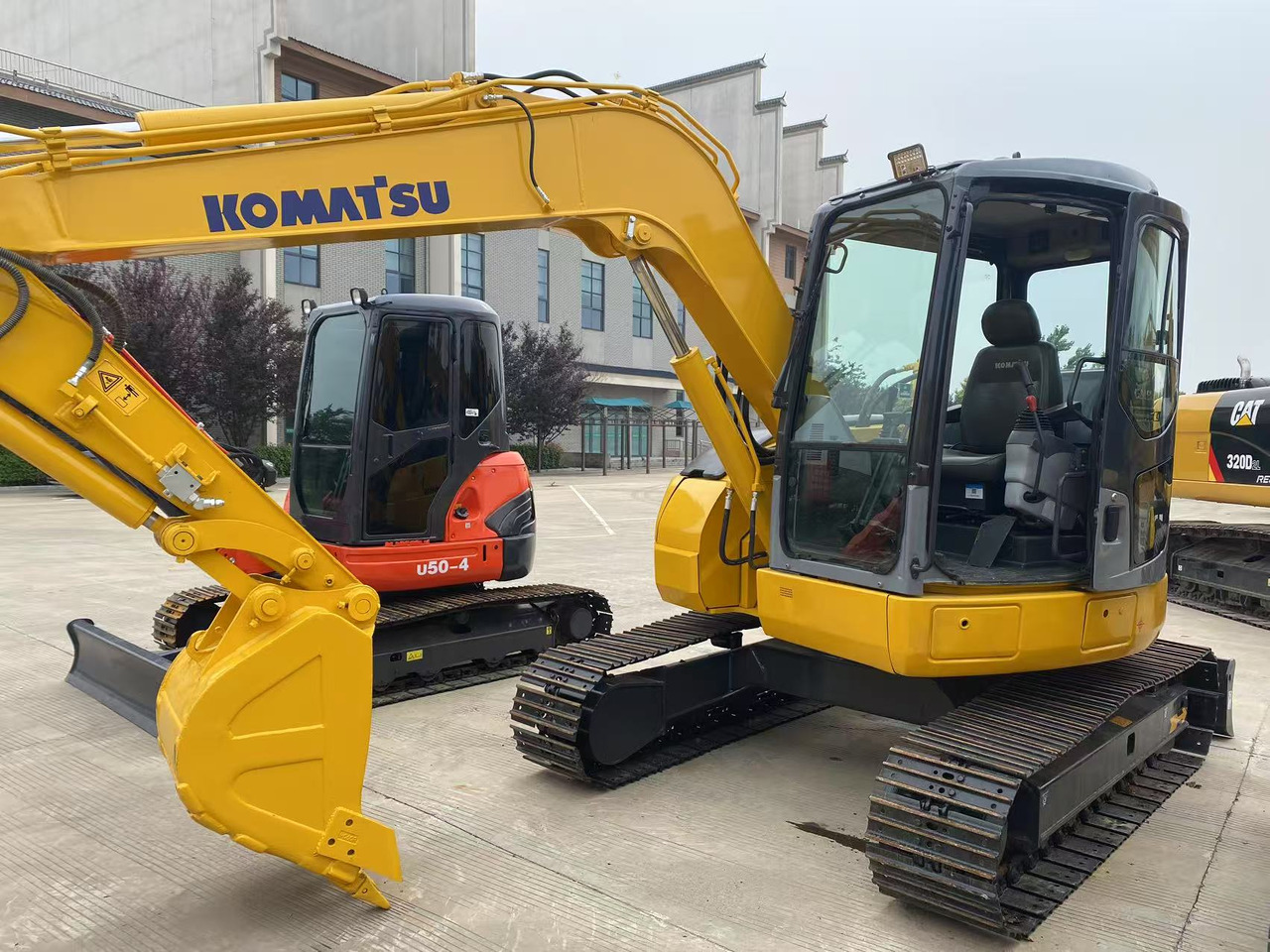 Komatsu PC78US - Mini pelle: photos 2 Komatsu PC78US - Mini pelle: photos 2