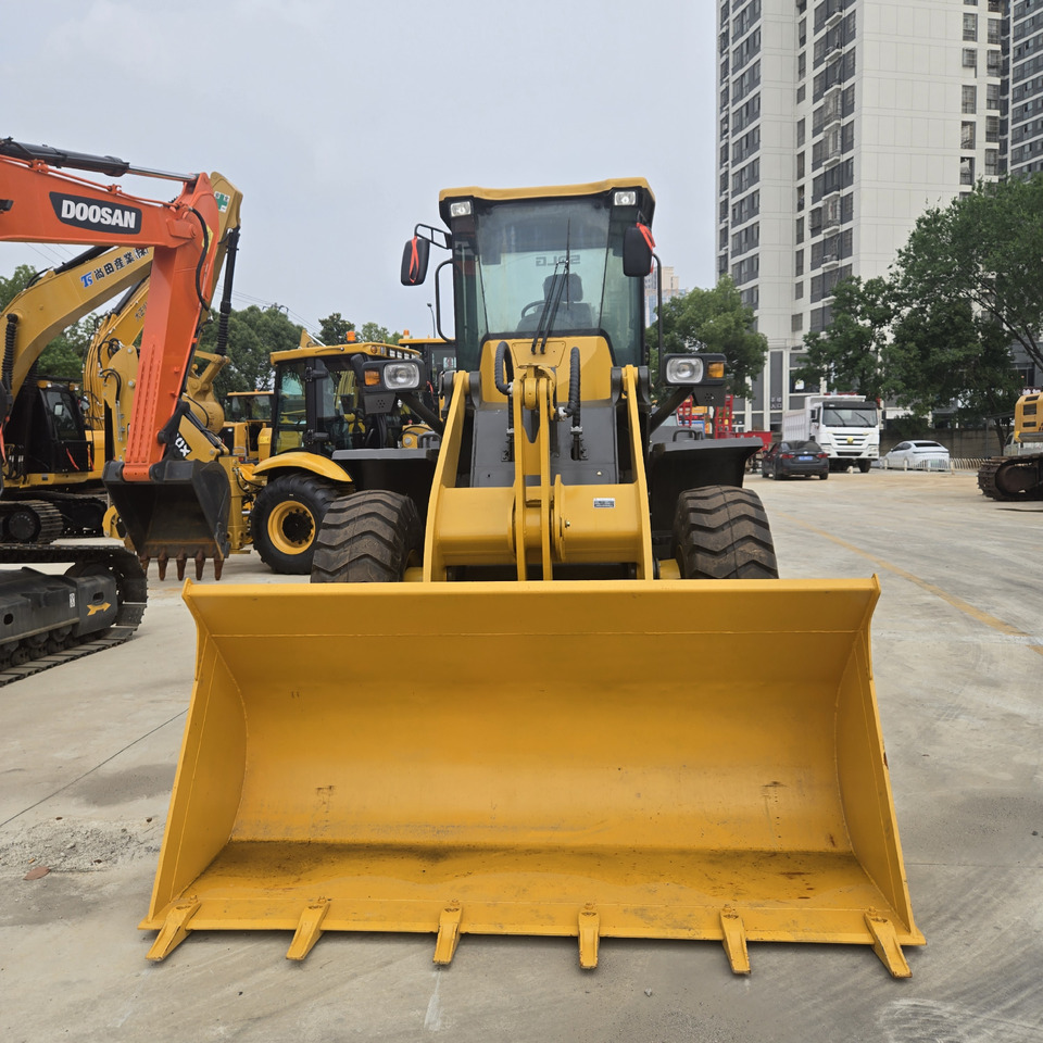 SDLG LG936L - Chargeuse sur pneus: photos 3 SDLG LG936L - Chargeuse sur pneus: photos 3