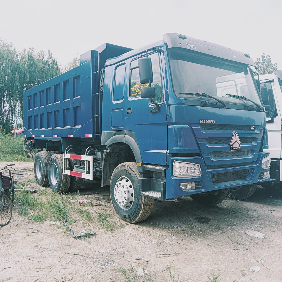 SINOTRUK HOWO - Camion benne: photos 1 SINOTRUK HOWO - Camion benne: photos 1