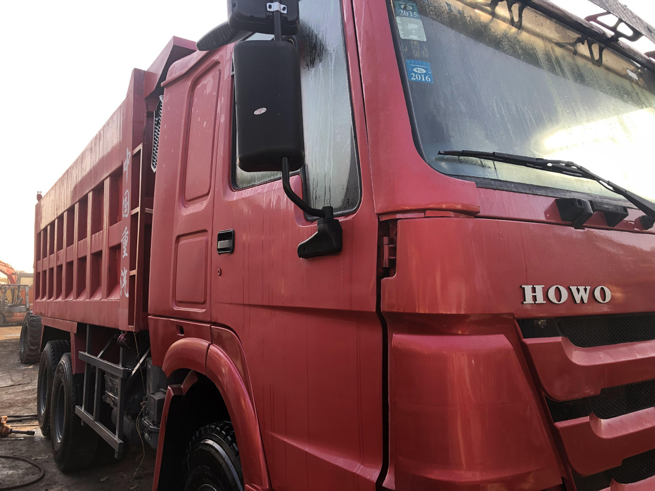 Camion benne SINOTRUK HOWO: photos 6 Camion benne SINOTRUK HOWO: photos 6