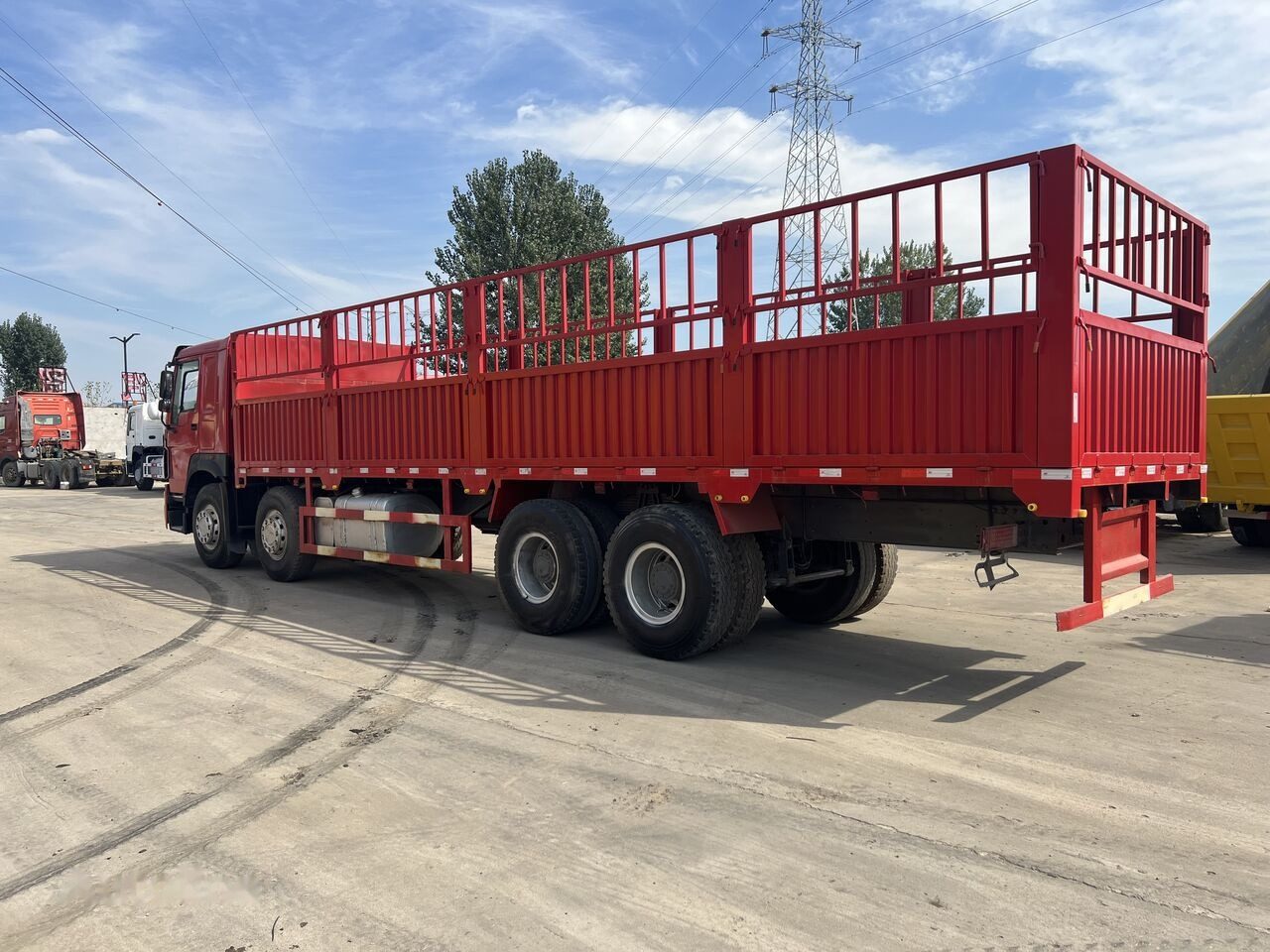 Sinotruk Howo Howo 8*4 - Camion plateau: photos 2 Sinotruk Howo Howo 8*4 - Camion plateau: photos 2