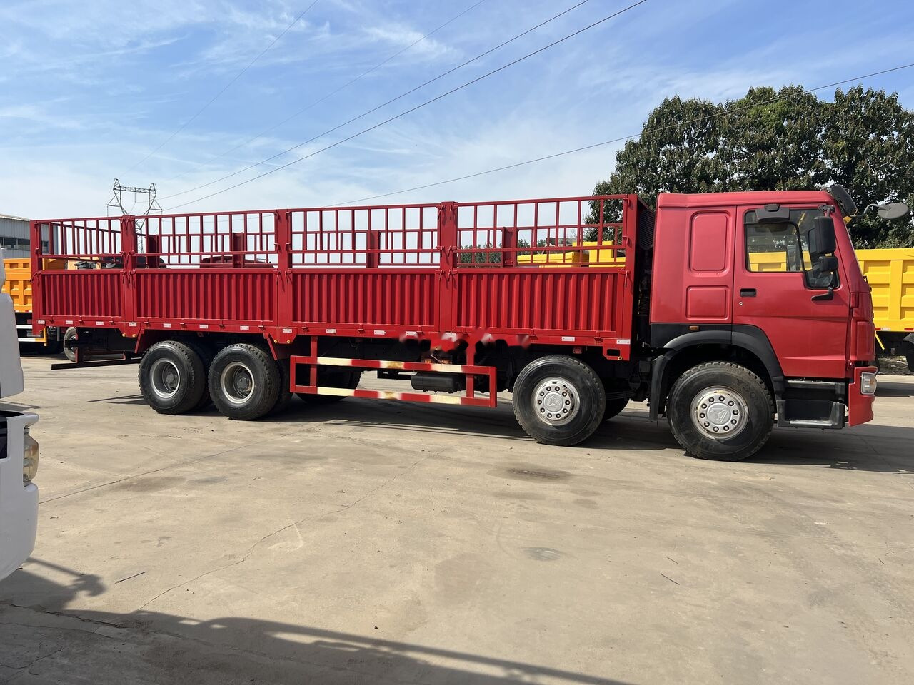 Camion plateau Sinotruk Howo Howo 8*4: photos 9