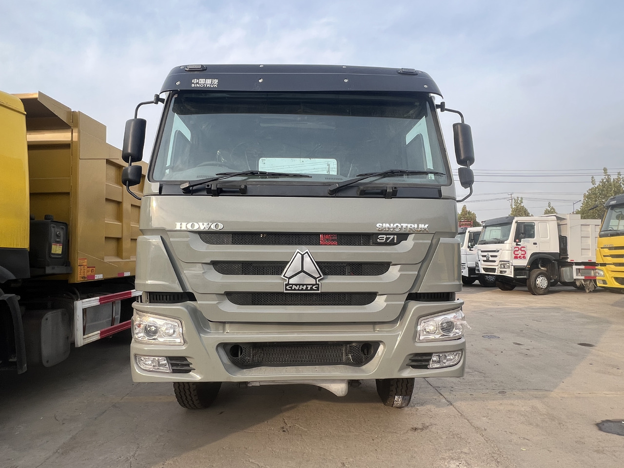 SINOTRUK HOWO - Tracteur routier: photos 3 SINOTRUK HOWO - Tracteur routier: photos 3