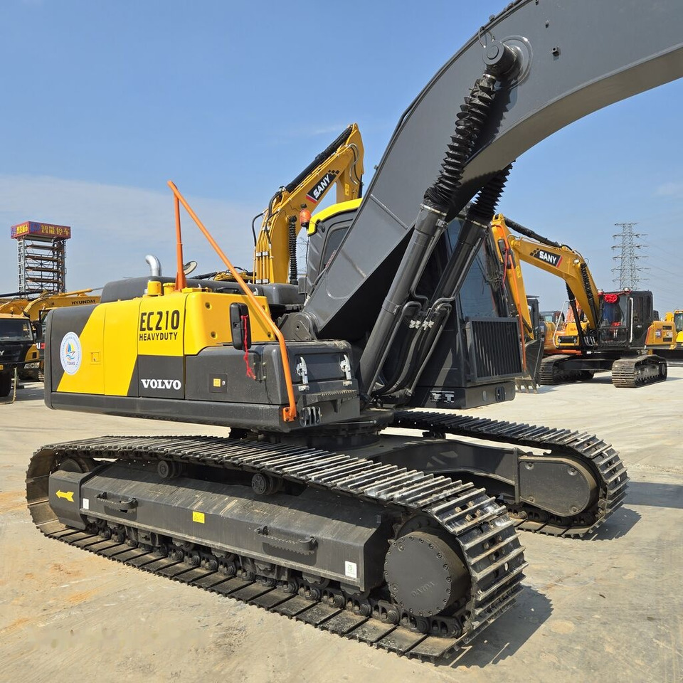 Volvo EC210 - Pelle sur chenille: photos 4 Volvo EC210 - Pelle sur chenille: photos 4
