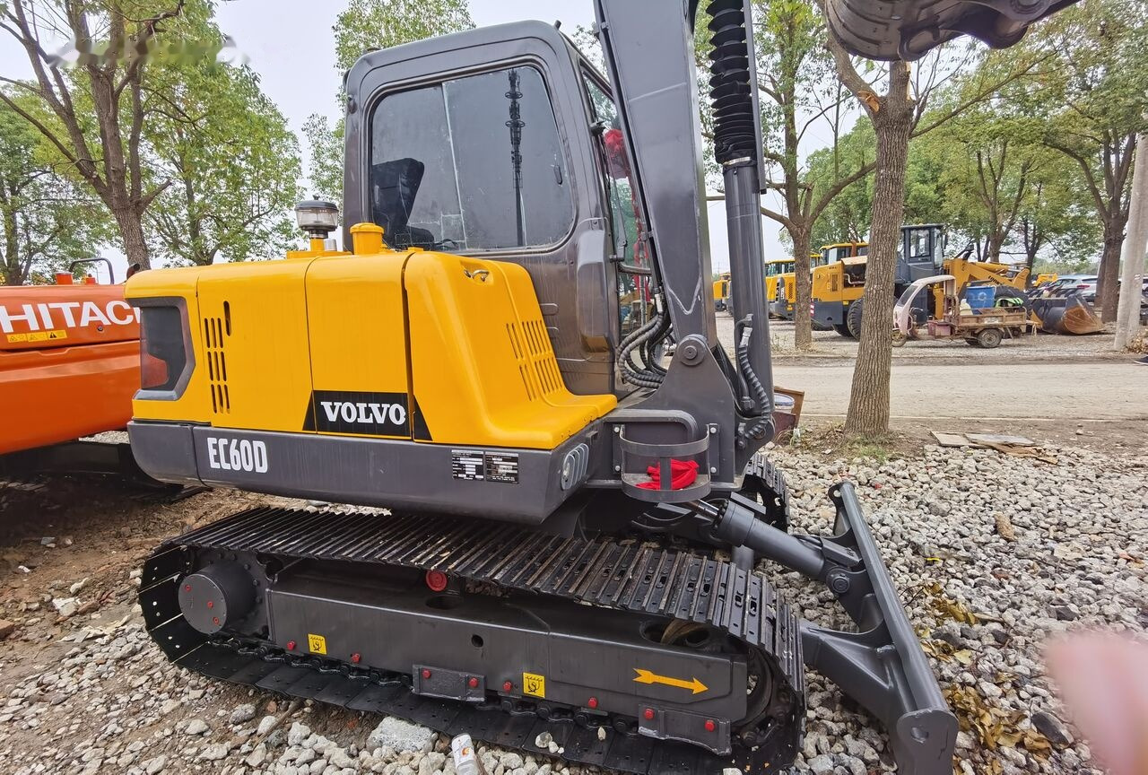 Mini pelle Volvo EC60D: photos 7