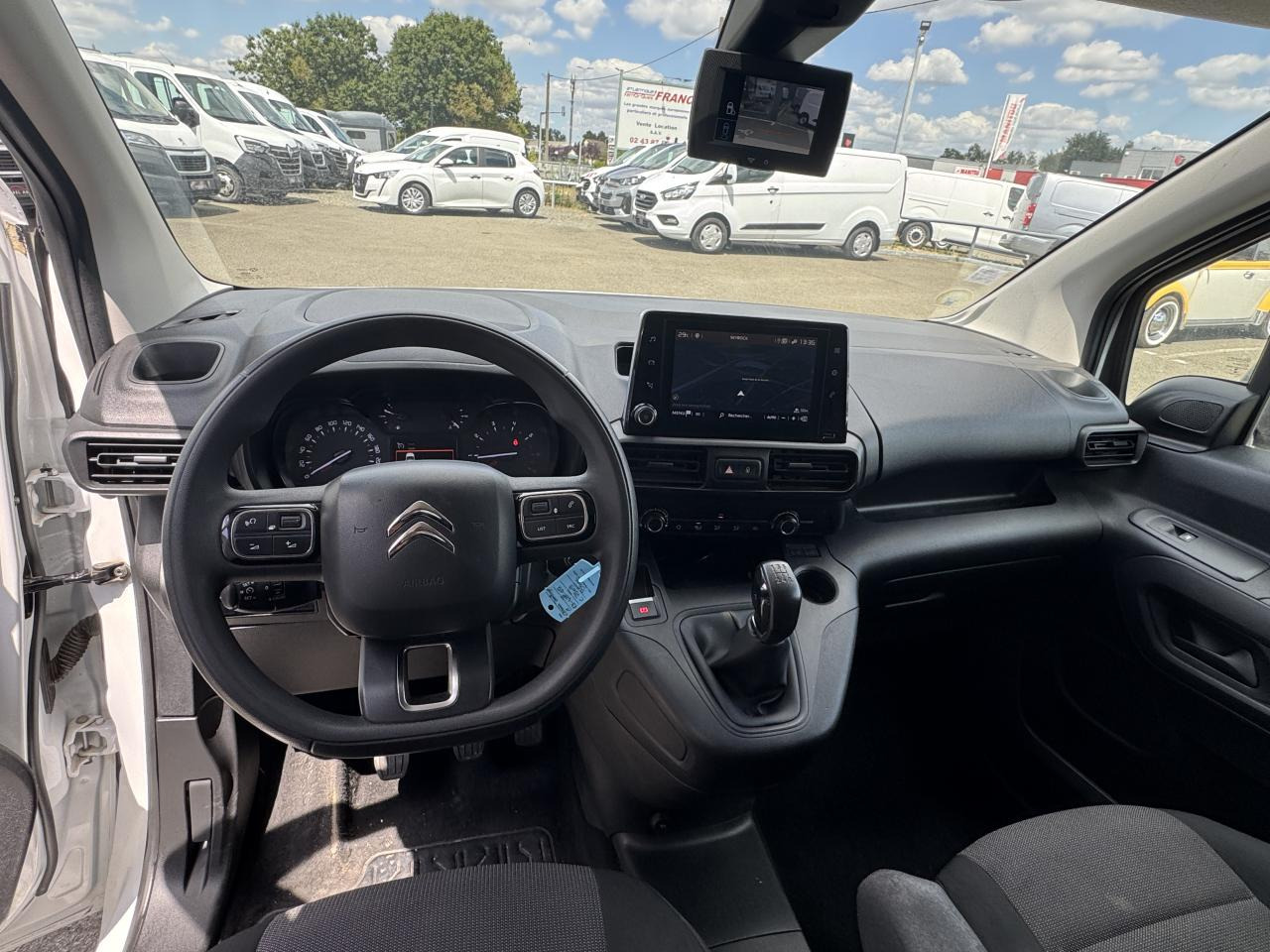 CITROEN berlingo M 650KG BLUEHDI 100 S&S DRIVER BVM5 - Fourgon utilitaire: photos 3 CITROEN berlingo M 650KG BLUEHDI 100 S&S DRIVER BVM5 - Fourgon utilitaire: photos 3