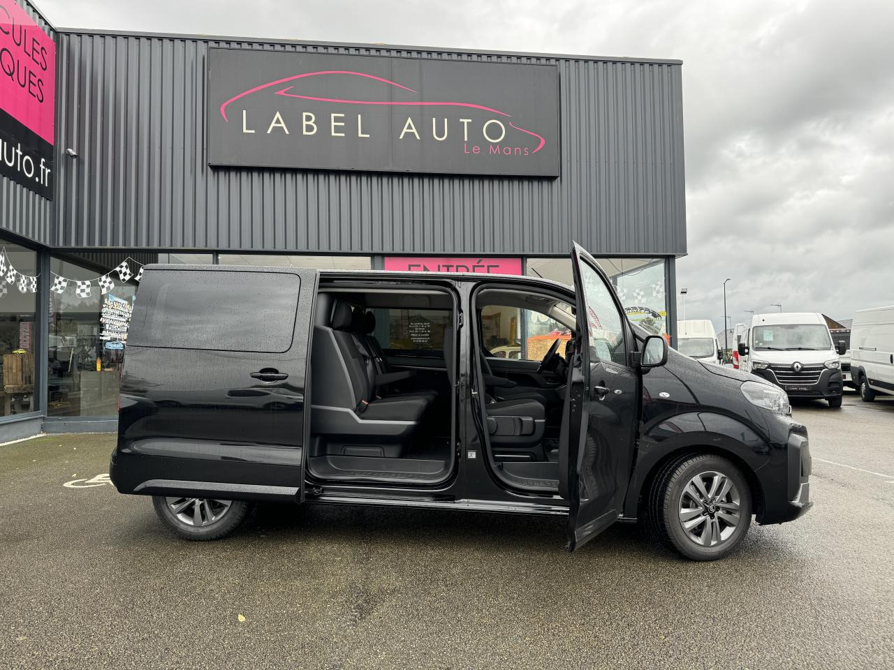 CITROEN jumpy M 2.0 BLUEHDI 180 S S EAT8 DOUBLE CABINE 5 PLACES - Fourgon utilitaire: photos 2 CITROEN jumpy M 2.0 BLUEHDI 180 S S EAT8 DOUBLE CABINE 5 PLACES - Fourgon utilitaire: photos 2