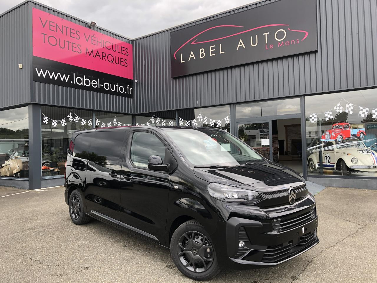 CITROEN jumpy M 2.0 BLUEHDI 180CH S&S CABINE APPROFONDIE FIXE EAT8 - Fourgon utilitaire: photos 2 CITROEN jumpy M 2.0 BLUEHDI 180CH S&S CABINE APPROFONDIE FIXE EAT8 - Fourgon utilitaire: photos 2