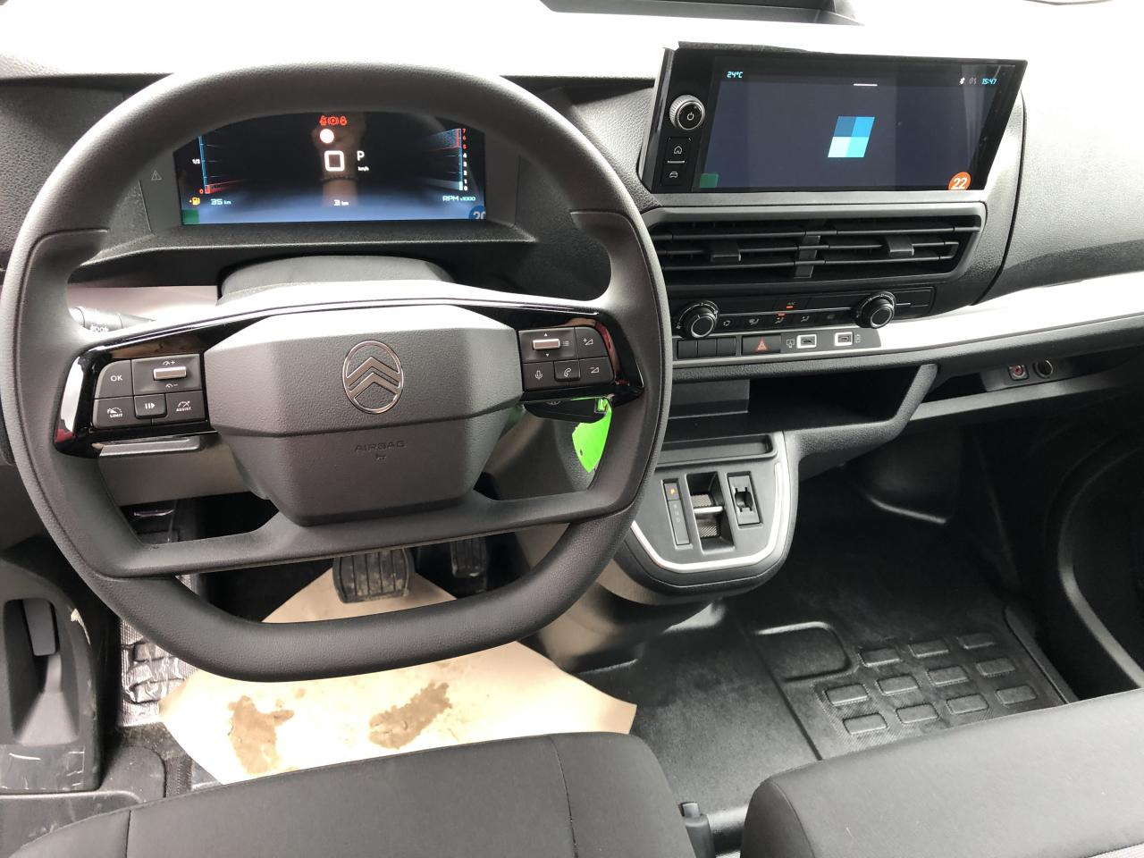 CITROEN jumpy XL 2.0 BLUEHDI 180CH S&S CABINE APPROFONDIE FIXE EAT8 5 PLACES - Fourgon utilitaire: photos 4 CITROEN jumpy XL 2.0 BLUEHDI 180CH S&S CABINE APPROFONDIE FIXE EAT8 5 PLACES - Fourgon utilitaire: photos 4