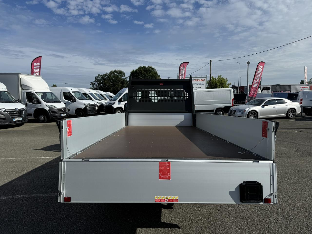 FIAT Ducato Maxi 3.5 XL 2.2 - 140 S&S III PLATEAU CABINE Plateau cabine Maxi 3.5 XL PHASE 4 - Utilitaire plateau: photos 4 FIAT Ducato Maxi 3.5 XL 2.2 - 140 S&S III PLATEAU CABINE Plateau cabine Maxi 3.5 XL PHASE 4 - Utilitaire plateau: photos 4