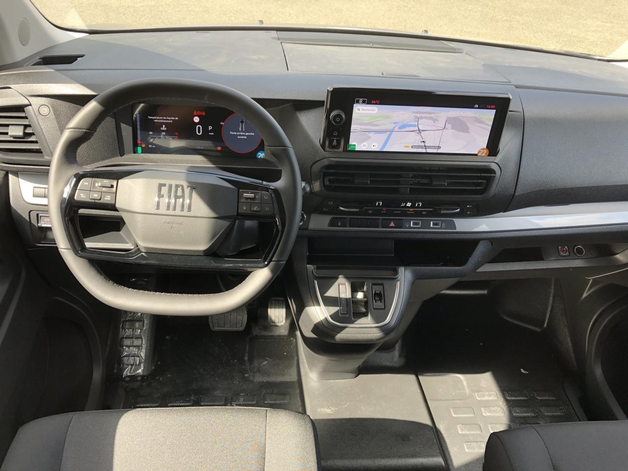 FIAT SCUDO XL 2.0 HDI 180CH EAT-8 CABINE APPROFONDIE 5 PLACES - Utilitaire double cabine: photos 3 FIAT SCUDO XL 2.0 HDI 180CH EAT-8 CABINE APPROFONDIE 5 PLACES - Utilitaire double cabine: photos 3