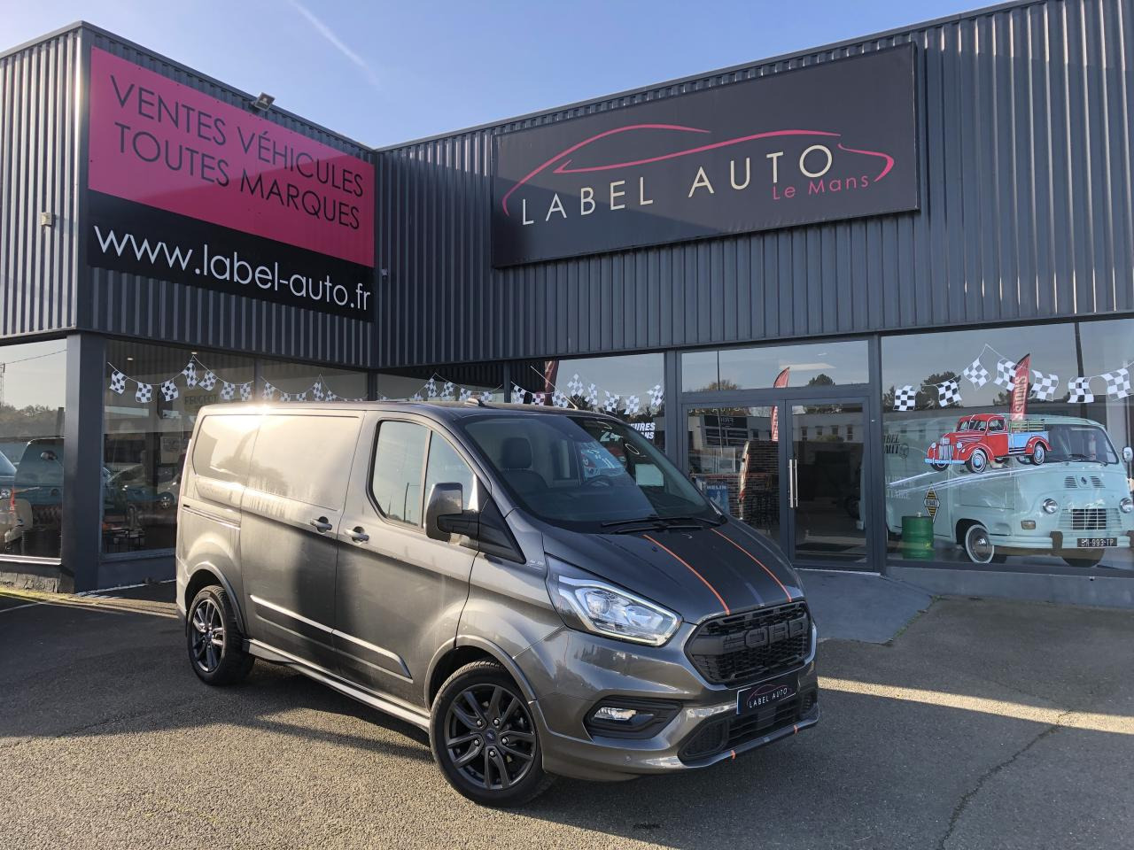 FORD Transit Custom 2.0 EcoBlue 185 ch BVA Fourgon 290 L1H1 Sport - Fourgon utilitaire: photos 3 FORD Transit Custom 2.0 EcoBlue 185 ch BVA Fourgon 290 L1H1 Sport - Fourgon utilitaire: photos 3