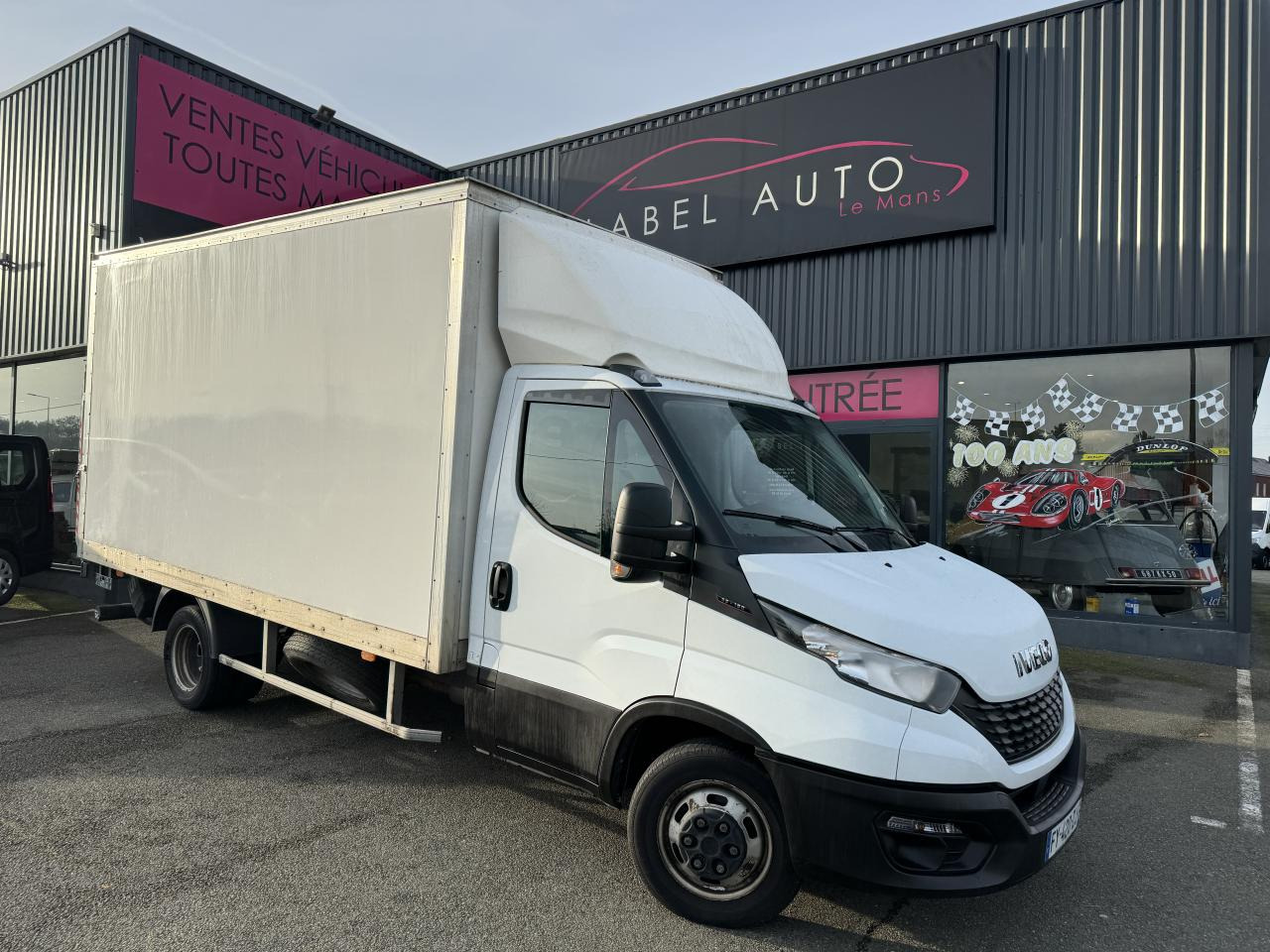 IVECO Daily 35C16 CAISSE HAYON 20M3 RJ 3.0L 160CH - Fourgon grand volume: photos 1 IVECO Daily 35C16 CAISSE HAYON 20M3 RJ 3.0L 160CH - Fourgon grand volume: photos 1