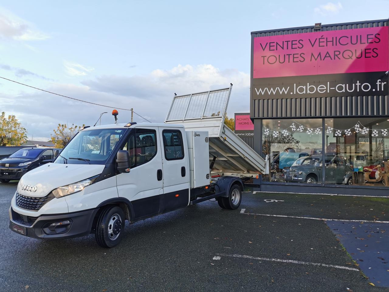 Utilitaire benne IVECO daily 35C14 BENNE COFFRE DOUBLE CABINE 6 places: photos 9