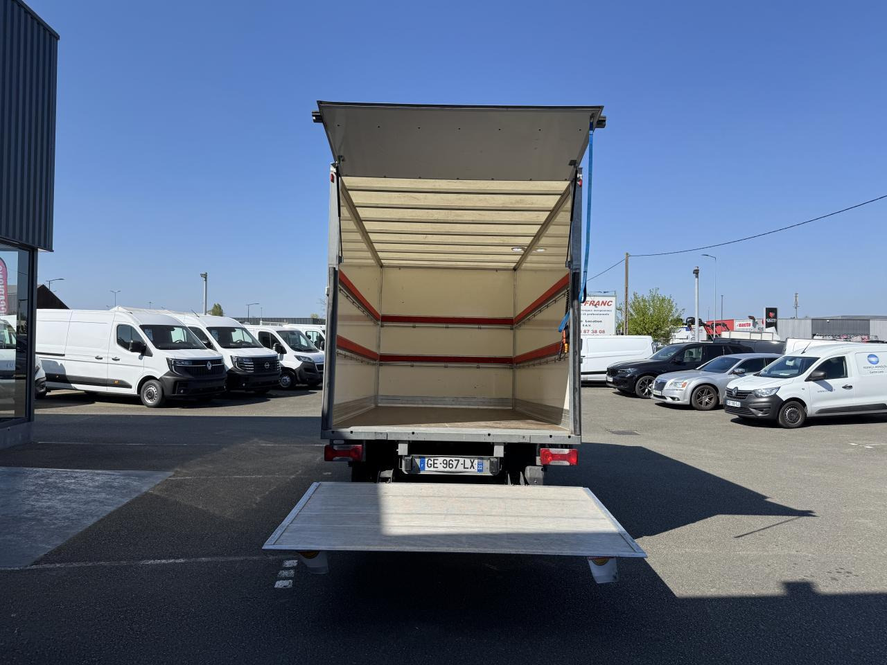 Iveco Daily 35 C 16 CAISSE HAYON 20M3 - Fourgon grand volume: photos 3 Iveco Daily 35 C 16 CAISSE HAYON 20M3 - Fourgon grand volume: photos 3