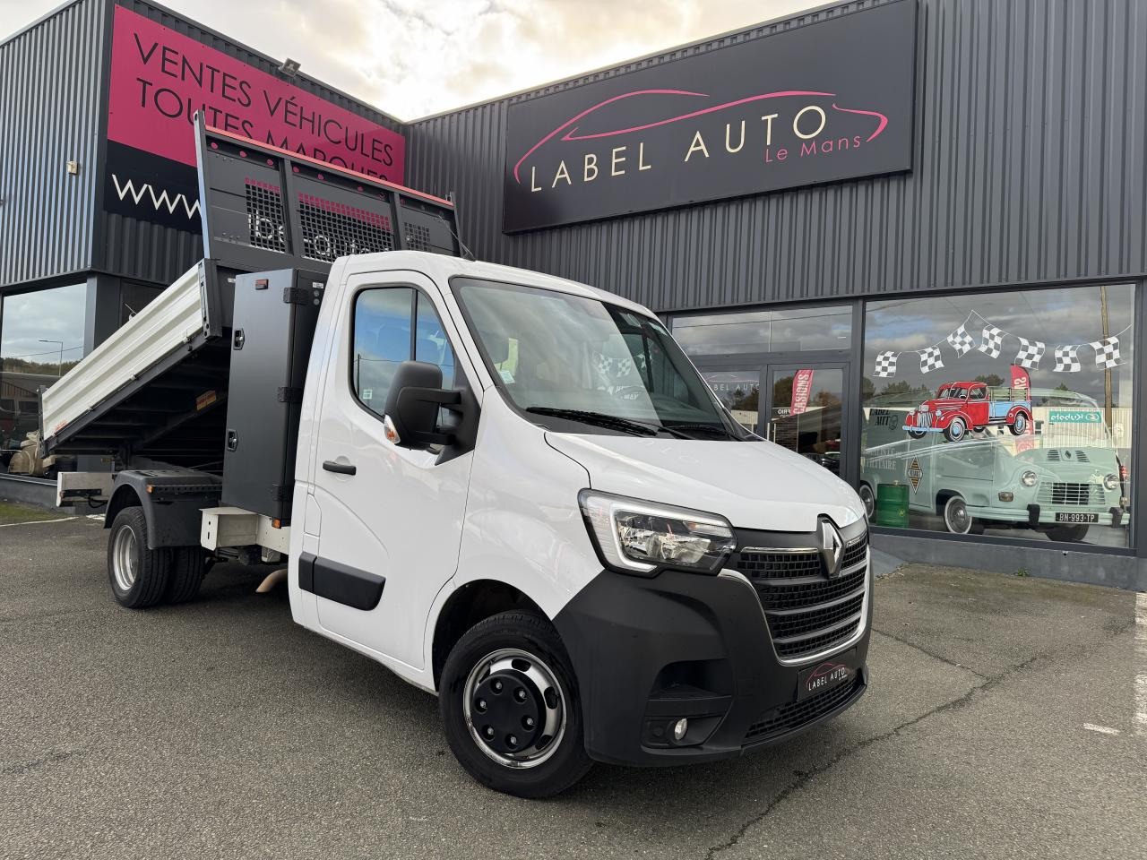 RENAULT MASTER 3T5 BENNE COFFRE RJ 2.3 DCI 145CH PROPULSION - Utilitaire benne: photos 1 RENAULT MASTER 3T5 BENNE COFFRE RJ 2.3 DCI 145CH PROPULSION - Utilitaire benne: photos 1