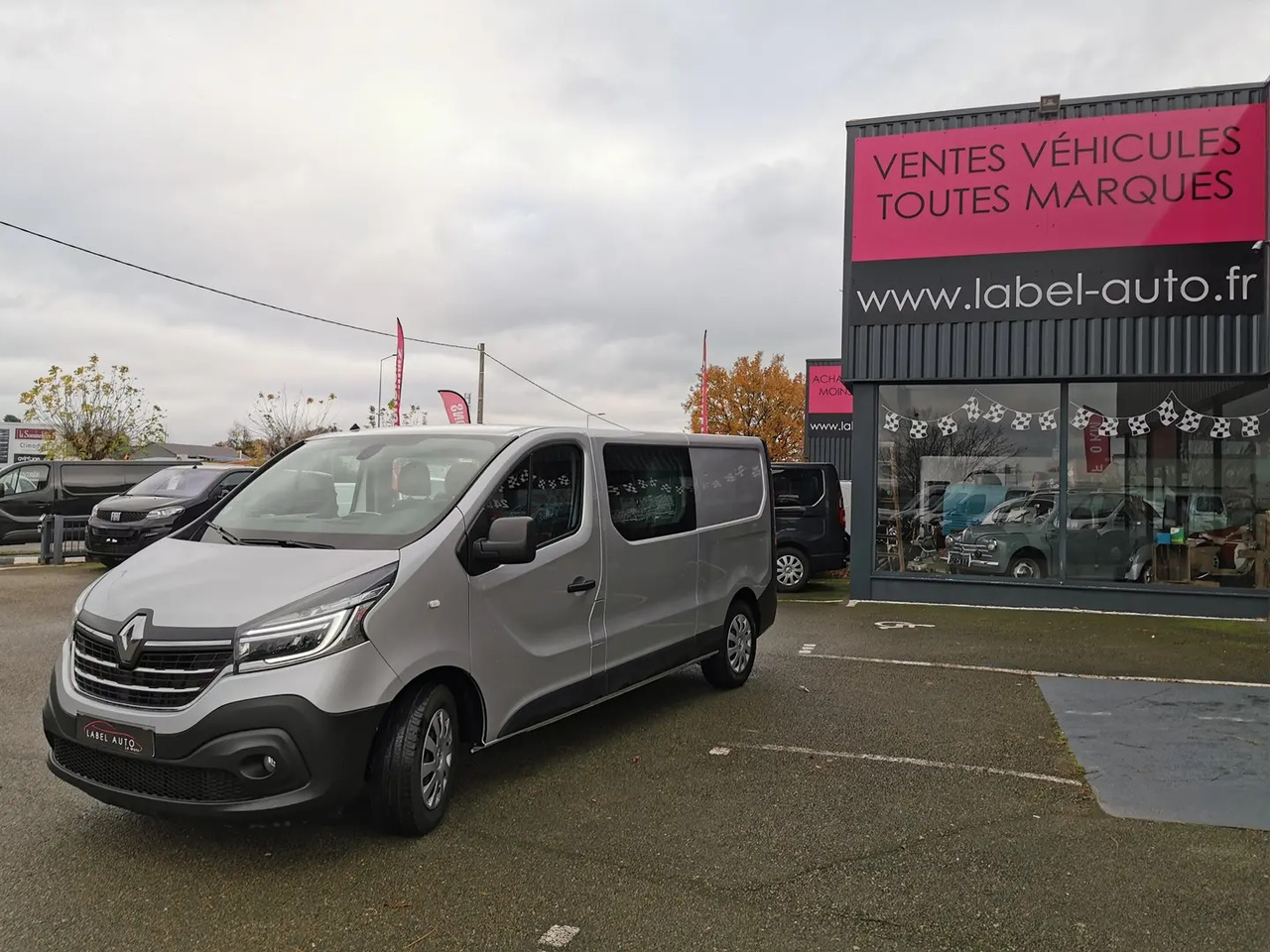 Renault Trafic L2H1 1200 2.0 DCI 145CH ENERGY CABINE APPROFONDIE CONFORT EDC E6 - Utilitaire double cabine: photos 5 Renault Trafic L2H1 1200 2.0 DCI 145CH ENERGY CABINE APPROFONDIE CONFORT EDC E6 - Utilitaire double cabine: photos 5