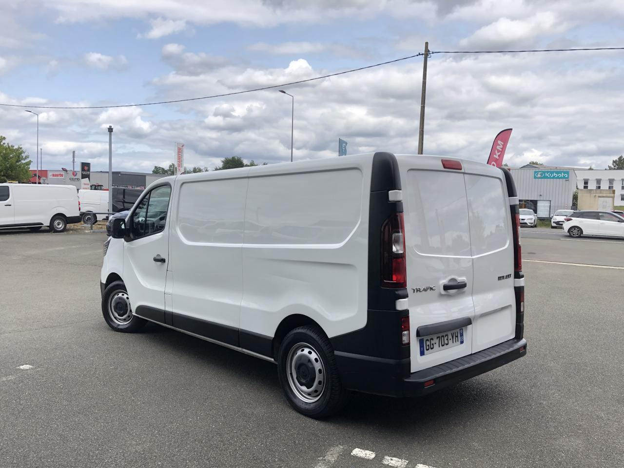 Renault Trafic L2H1 1200 Kg 2.0 Energy dCi - 145 - BV EDC III FOURGON Fourgon Confort L2H1 PHASE 2 - Fourgonnette: photos 5 Renault Trafic L2H1 1200 Kg 2.0 Energy dCi - 145 - BV EDC III FOURGON Fourgon Confort L2H1 PHASE 2 - Fourgonnette: photos 5