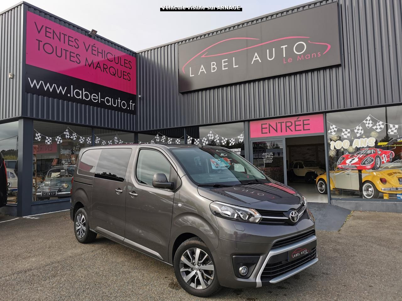 TOYOTA Proace 2.0 180 D-4D - BVA CABINE APPROFONDIE Cabine Medium - Fourgon utilitaire: photos 1 TOYOTA Proace 2.0 180 D-4D - BVA CABINE APPROFONDIE Cabine Medium - Fourgon utilitaire: photos 1