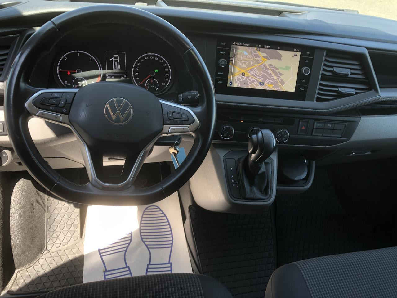 VOLKSWAGEN transporter 2.8T L1H1 2.0 TDI 150CH BUSINESS DSG7 - Fourgon utilitaire: photos 3 VOLKSWAGEN transporter 2.8T L1H1 2.0 TDI 150CH BUSINESS DSG7 - Fourgon utilitaire: photos 3